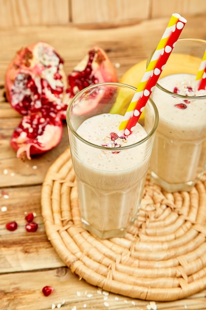 Smoothie with oat banana and pomegranate. Diet