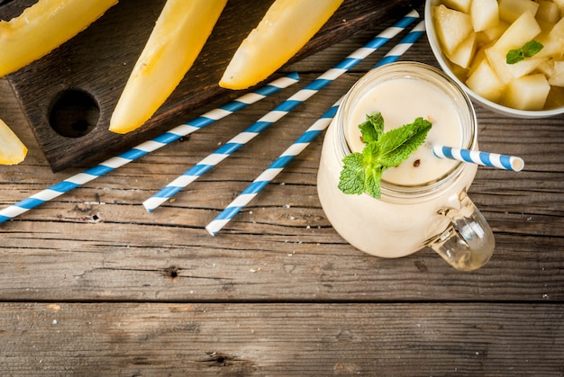 Smoothie of yogurt, raw organic yellow melon, flax seeds and mint.