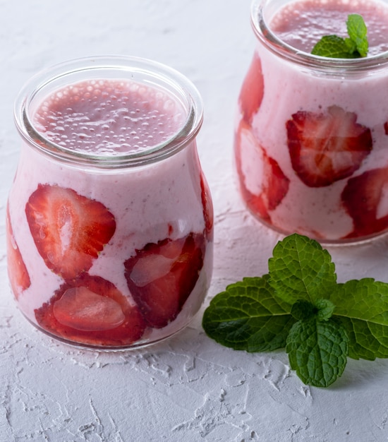 Smoothies of fresh strawberries 