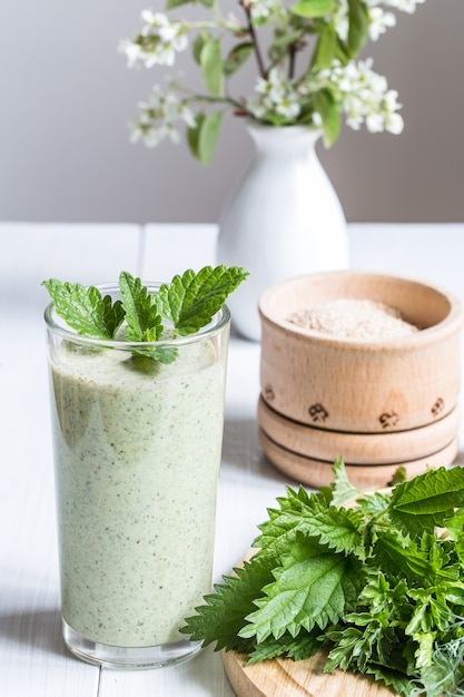 Smoothy made of yogurt, nettle and herbs