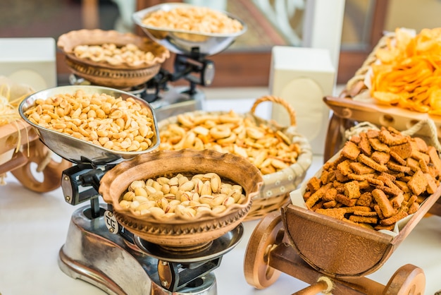 Snack in decorative cart