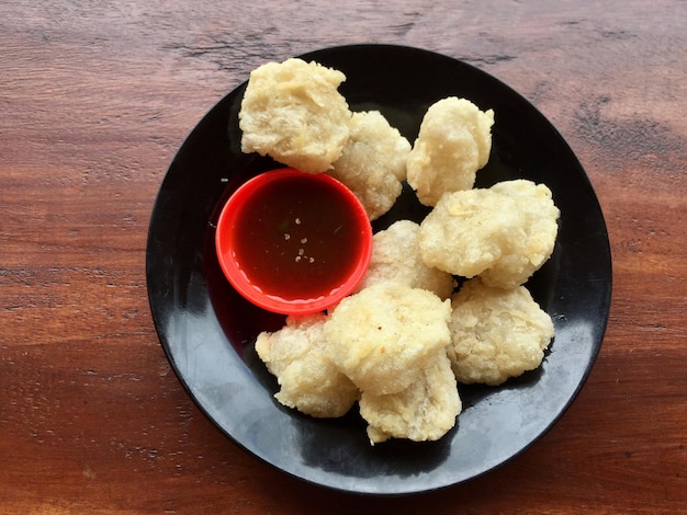 Snacks from Indonesia called Cireng, which are made from fried starch dough