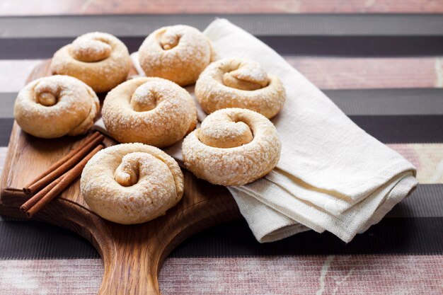 Snail sugar cookies with cinnamon