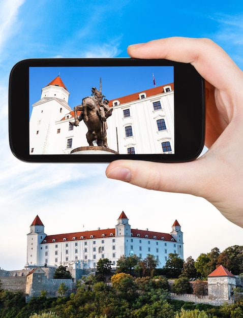 Foto istantanea della statua nel castello di bratislava hrad