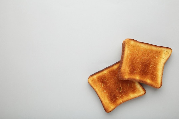 Sneetjes toastbrood met kopie ruimte