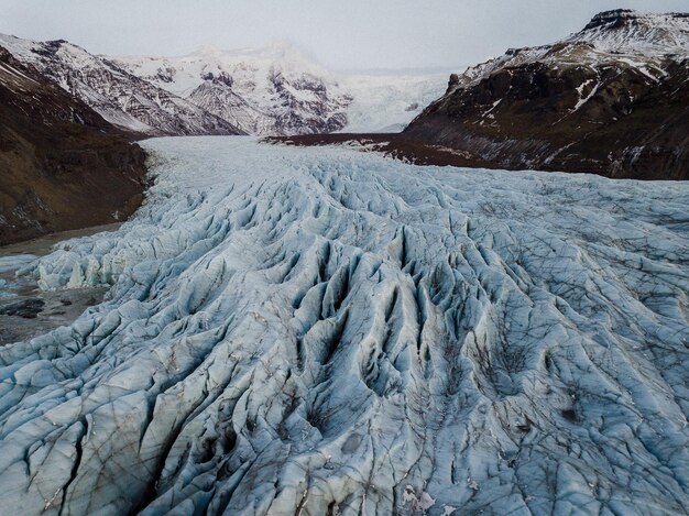 Foto sneeuwbedekt landschap tegen de lucht