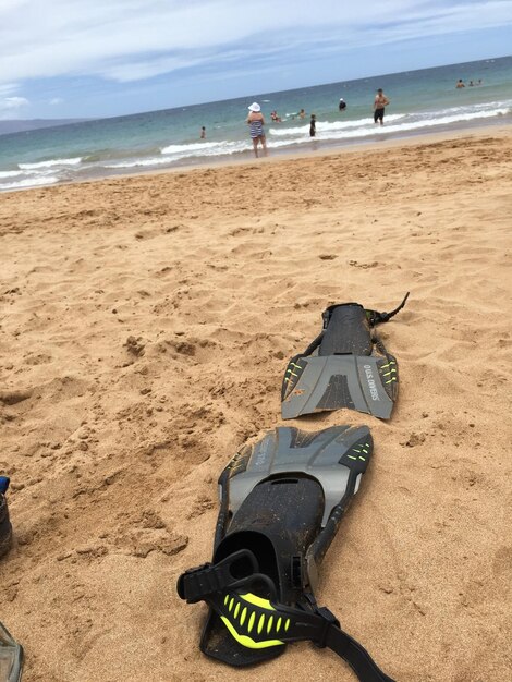 Foto snorkelen op het zand op het strand