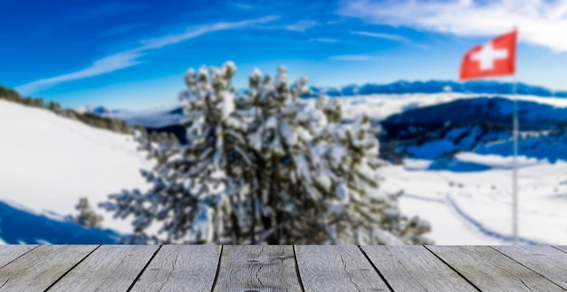 Foto legno coperto di neve contro il cielo
