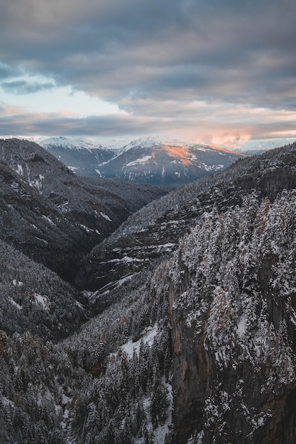 Photo snow mountains