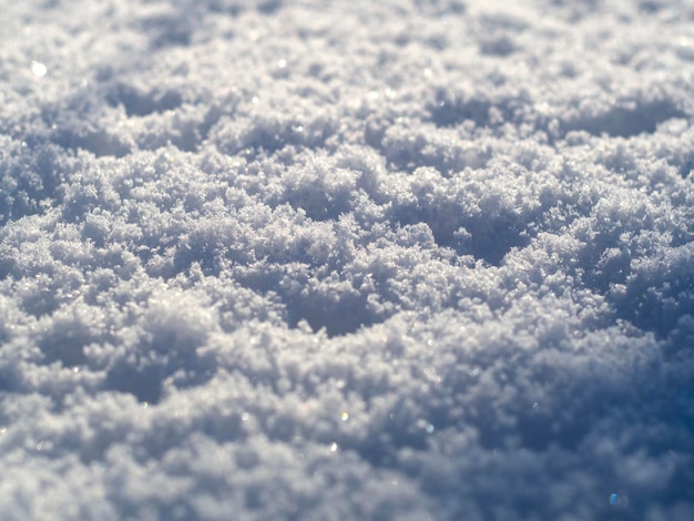 明るい晴れた日の雪のテクスチャ