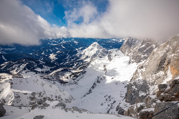 Dachstein 알프스 오스트리아의 눈 덮인 겨울 파노라마