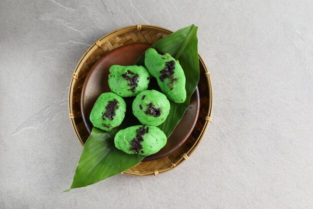 snuf cake kue cubit met pandanussmaak Indonesisch traditioneel straatvoedsel