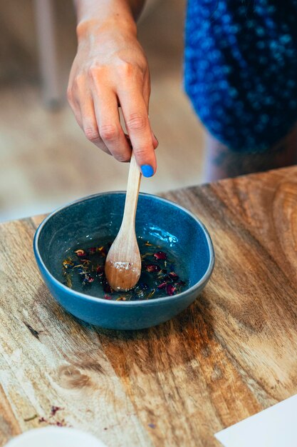 사진 비누 만들기 워크숍 장인의 여성 비누 워크숍 향기로운 바 만들기