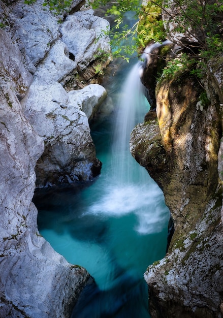 Foto soca river, slovenië, julische alpen