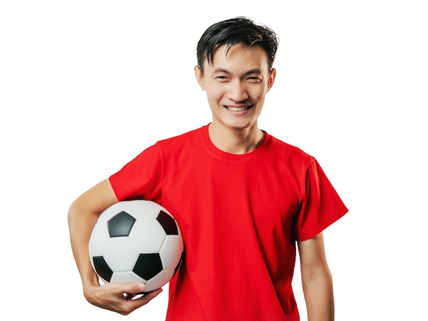 Футбольный болельщик празднует человека в красной рубашке с коротким рукавом.