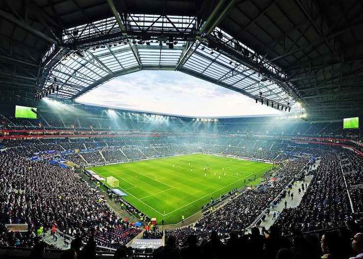 Photo a soccer stadium with a sign that says  the word  on the bottom