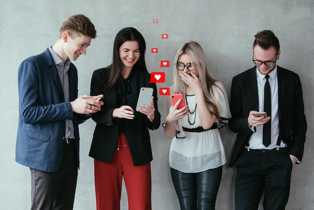 Photo social network positive feedback digital entertainment virtual communication business colleagues using smartphone app sharing like fun media content with heart icon illustration