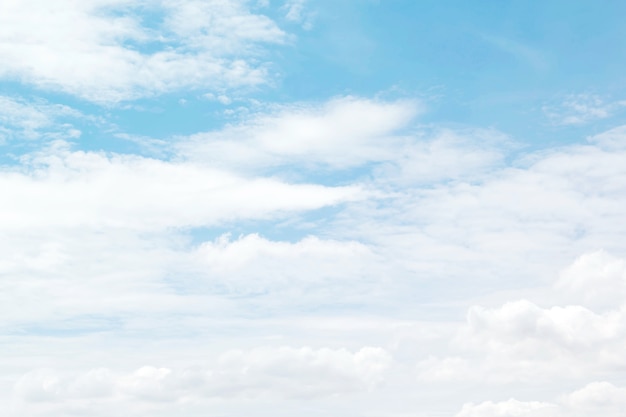 柔らかい雲の背景、雲の青い空