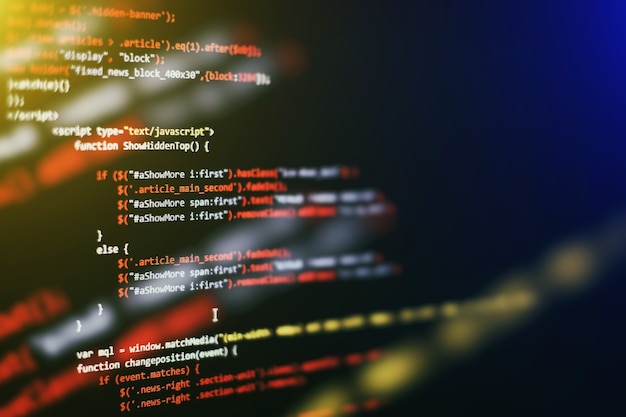 ソフトウェア開発者のプログラミングコード。抽象コンピュータスクリプトコード。セレクティブフォーカス