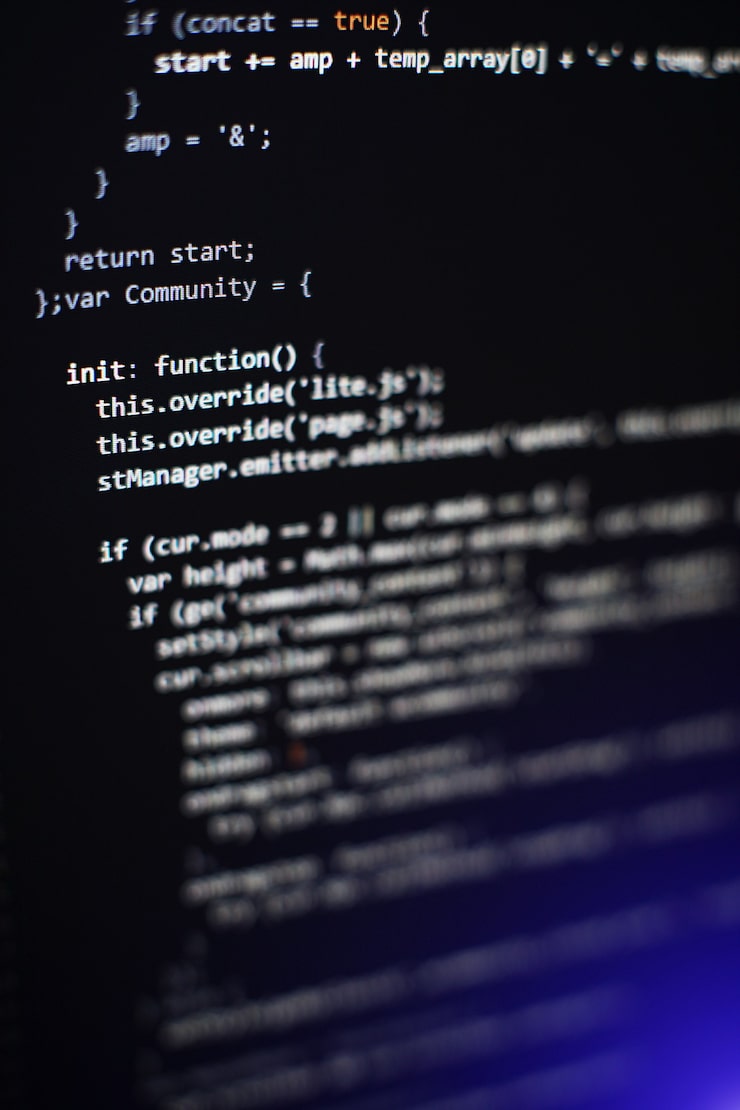 Photo 소프트웨어 개발자 프로그래밍 코드. 추상 컴퓨터 스크립트 코드입니다. 선택적 초점