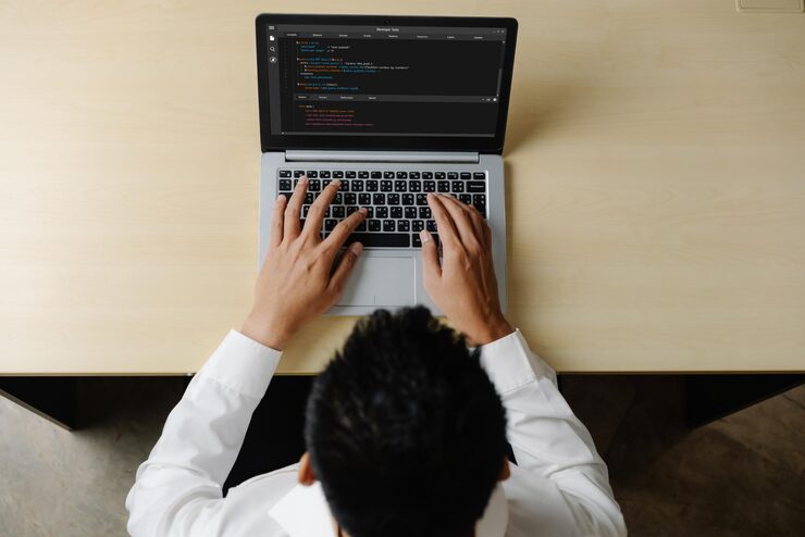 Photo 최신 응용 프로그램 및 프로그램 코딩을 위한 컴퓨터 화면의 소프트웨어 개발 프로그래밍