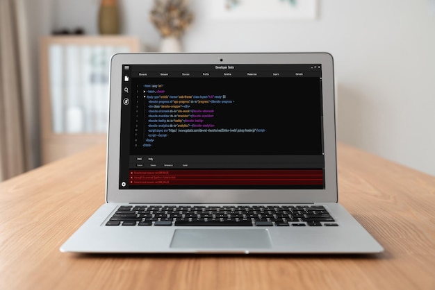 Softwareontwikkeling programmeren op het computerscherm voor modische applicaties