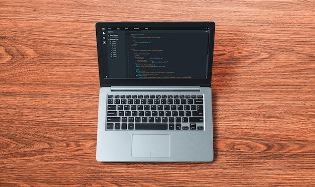 Softwareontwikkeling programmeren op het computerscherm voor modische applicaties