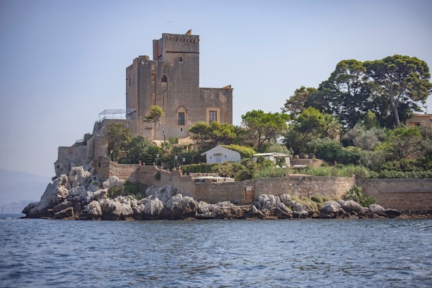 Photo solanto's castle taken from the sea #5