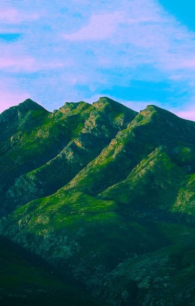 写真 青い空の丘もある