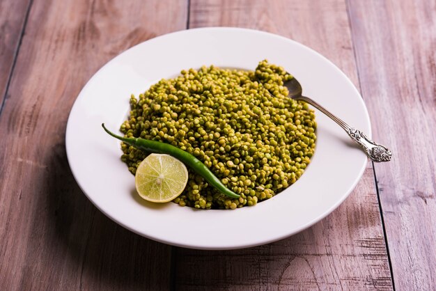 Sorghum also known as jowar or juaror cholam in tamil and hurda in Marathi. In December -  January agriculturists celebrates Hurda Party in India, Hurda also means pre-stage or tender Jowar