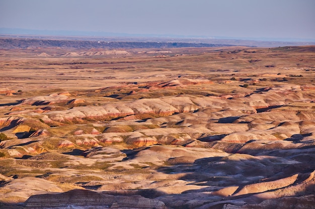 South Dakota Badlands eindeloze golven van kleur bij zonsopgang