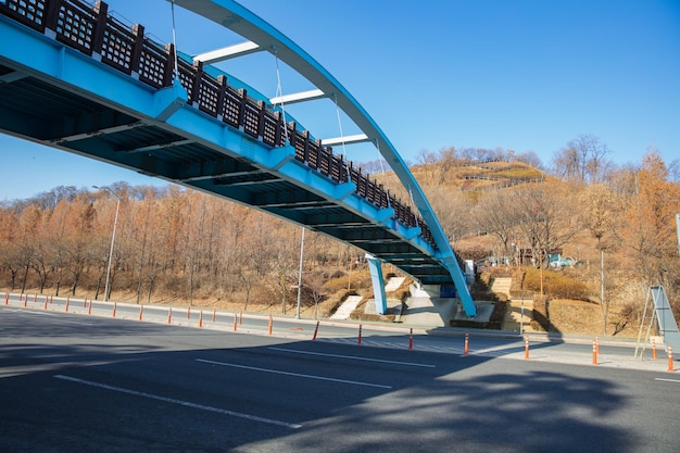 韓国 - 2018 年 1 月 27 日: ソウルのワールド カップ公園の橋.