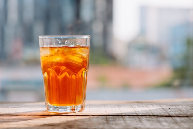 Photo southern style iced sweet tea in two glasses rustic wooden table