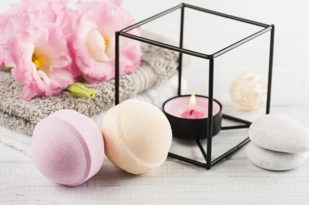 SPA composition with bath bombs