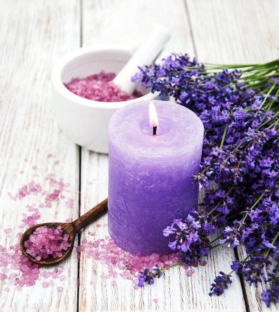 Spa-producten met lavendel