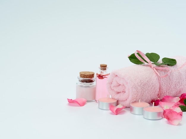 Spa set di olio di rose e candele profumate