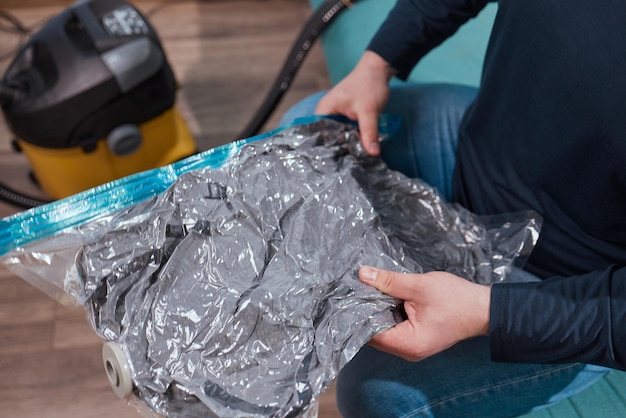 Space saver saving seal bag sucking air vacuum clothing storage compressed package
