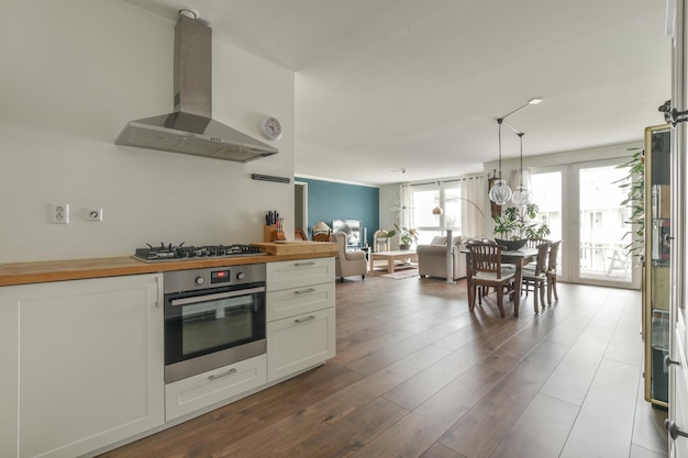 Spacious bright kitchen with dining area