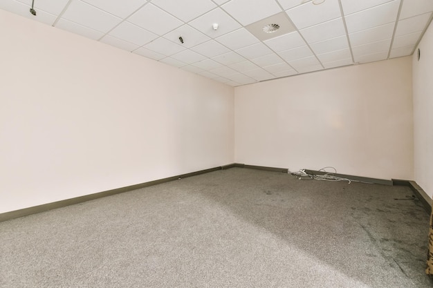 Spacious empty room