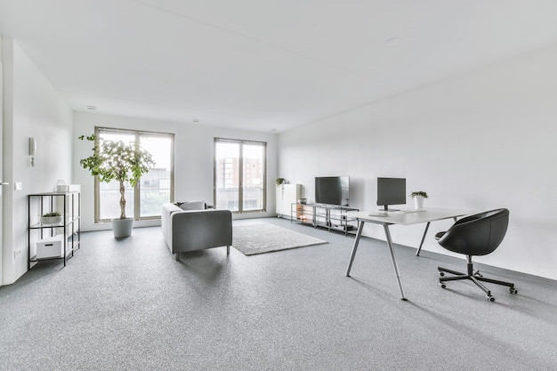 Photo spacious living room