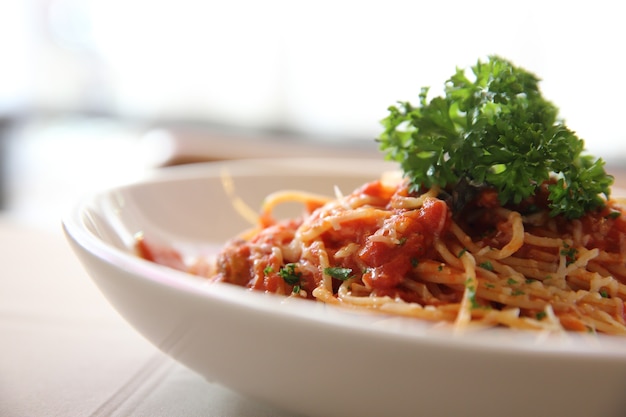 Соус для спагетти из говядины болоньезе