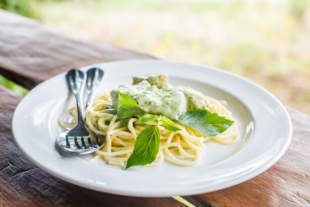 spaghetti carbonara