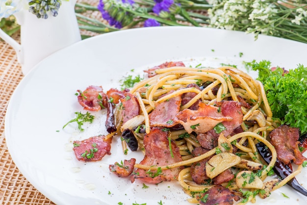 Foto collage di spaghetti di vari piatti di pasta