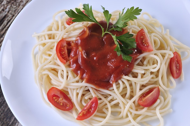 Spaghetti met tomatensaus