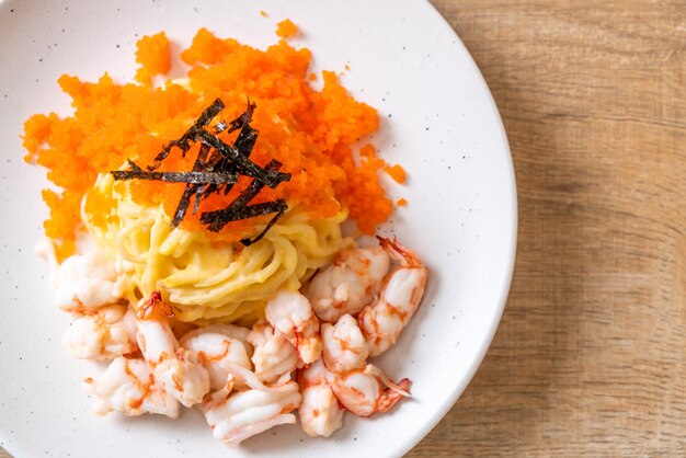 Spaghetti romig met garnalen en garnaleneieren