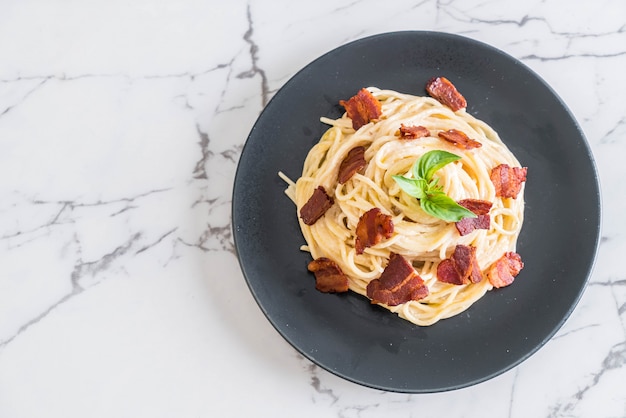 spaghetti roomkaas met spek