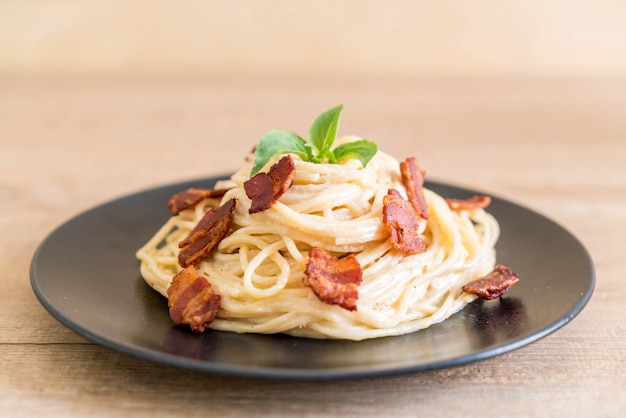 spaghetti roomkaas met spek