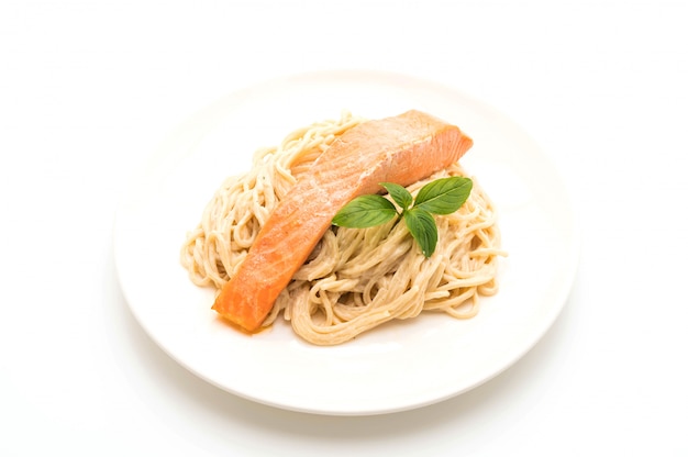 spaghetti roomkaas witte saus met zalm