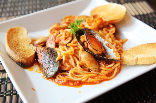 Spaghetti Vongole with clams