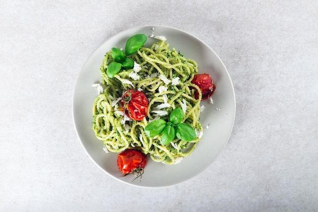 Spaghetti with pesto sauce